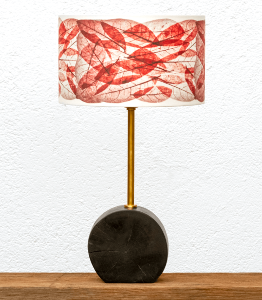 Lámpara Chocolate pantalla Hojas-Rojas - Lámpara de mesa Chocolate de madera de nogal y pantalla Hojas Rojo- Yolpiq/060 -dn
