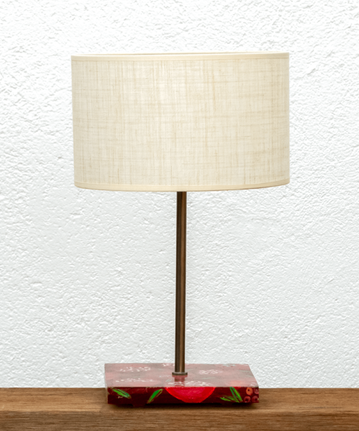 Lámpara Granadas - Lámpara de mesa, de madera de Castaño, pintado con motivos Granadas y Pantalla de Lino. Yolpiq/066 -dn